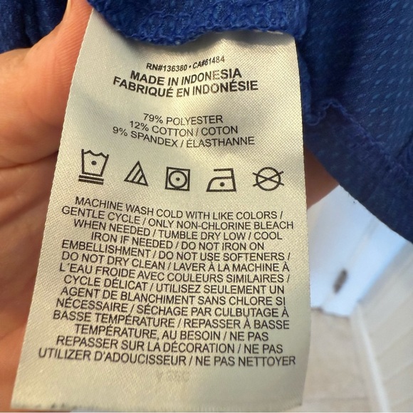 Nike Men's Philadelphia Phillies Legacy Raglan Red and Blue Polo Shirt - Picture 7 of 7